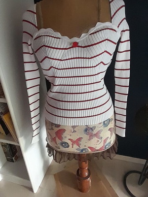 Mango long sleeve top white with thin red stripes
