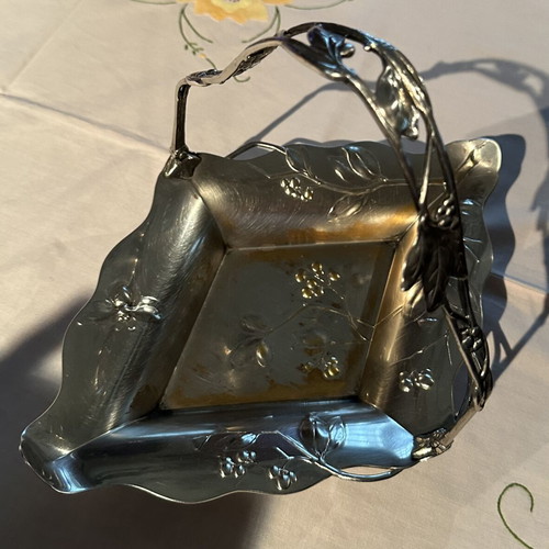 WMF Art Nouveau silver-plated basket with leaf and flower motifs