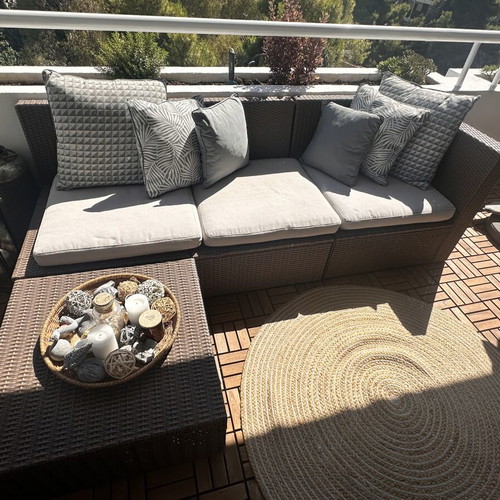 Ikea garden sofa with table and cushions like new