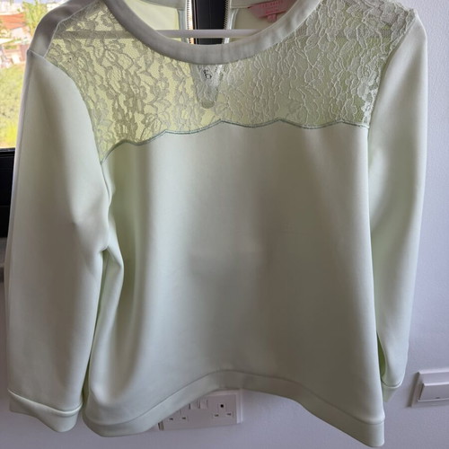 Ted Baker lime sweatshirt with lace like new, size M