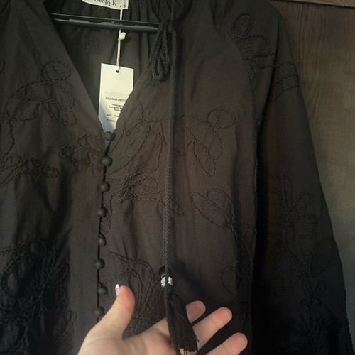 Oversized shirt black new, long with elastic on elbows