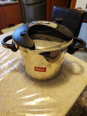 Pressure Cooker Fest New Without Use