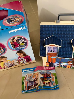 Playmobil Dollhouse like new