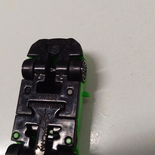 Pack of 2 small toy cars like new