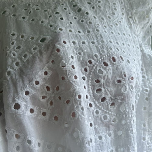 Lungo L'Arno Broderie Anglaise White Top Medium like new