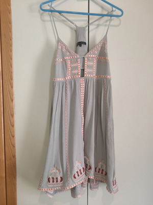 Boho style dress Cloud 9 medium, like new, multicolor