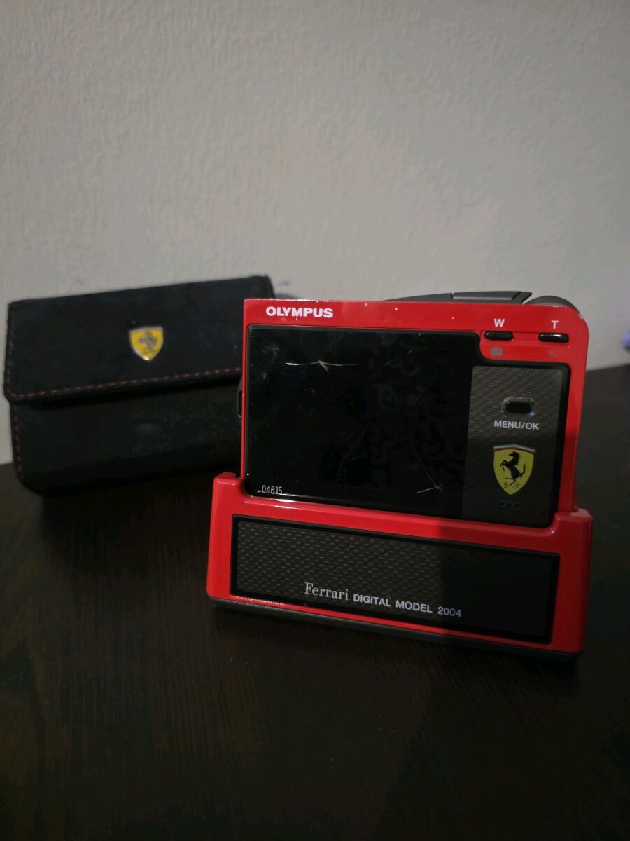 Collectible Olympus Ferrari 2004 camera… - € 380,00 - Vendora.gr