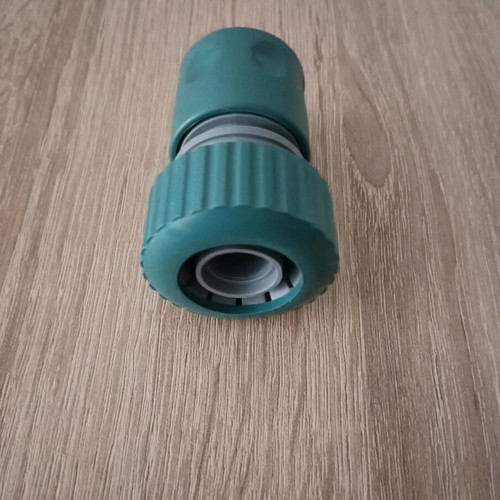 Garden hose quick connector new