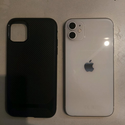 iPhone 11 64GB used, white with case and cable