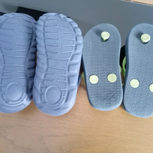 Clogs and flip-flops for boys used, size 24