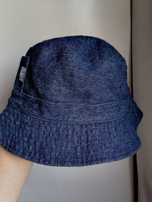 Reversible denim hat like new, 100% cotton, size 56