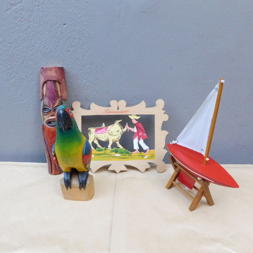 Wooden decorative souvenirs set of 4 pieces