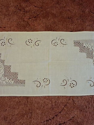 White rectangular table runner 104 x 42 cm new