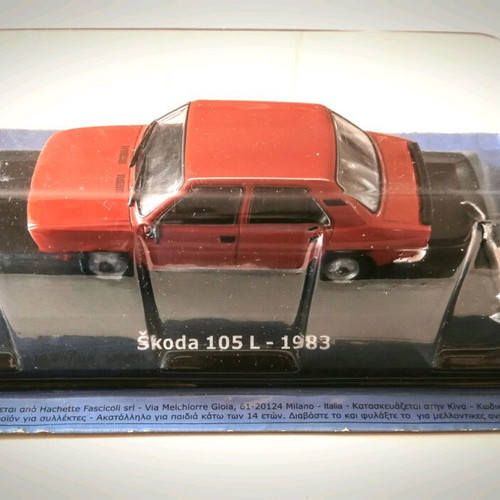 Miniature Car Skoda 105L model 1983 car Hachette series "UNFORGETTABLE CARS" 1:43