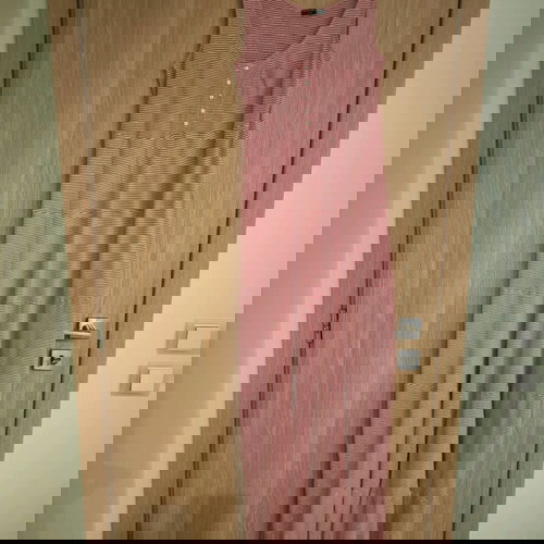 Φόρεμα Calzedonia σαν καινούργιο, ριγέ κόκκινο και λευκό, one size