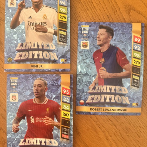 Football Andrenalyn XL 2025 jumbo cards like new