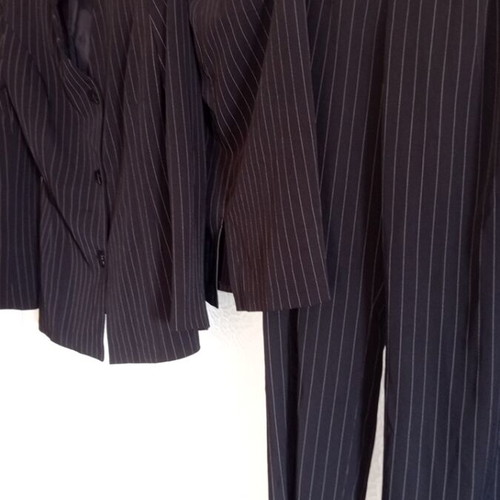 Set jacket skirt and pants medium like new, black