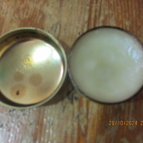 Spanish Vanilla Vaseline GAL COLLECTION like new