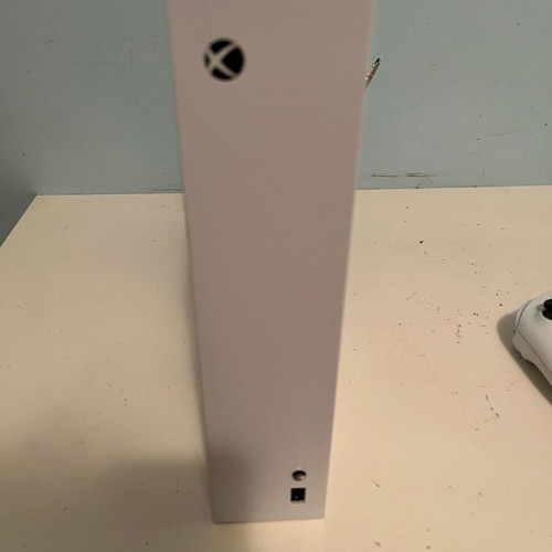 Xbox Series-S 500GB console like new with original controller and cables