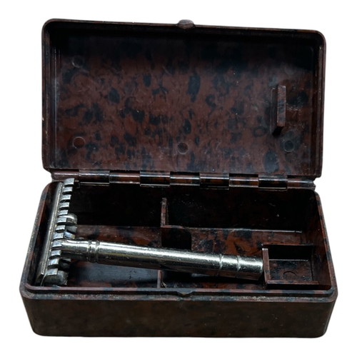 Gillette vintage shaving set used, bakelite brown box