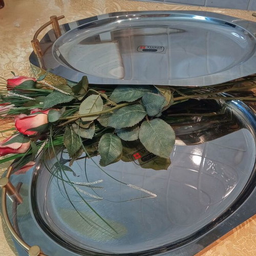 Vianox serving tray with 24K gold handles like new