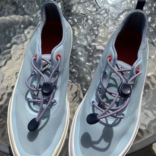 Columbia athletic shoes new, turquoise, size 37