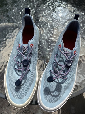 Columbia athletic shoes new, turquoise, size 37