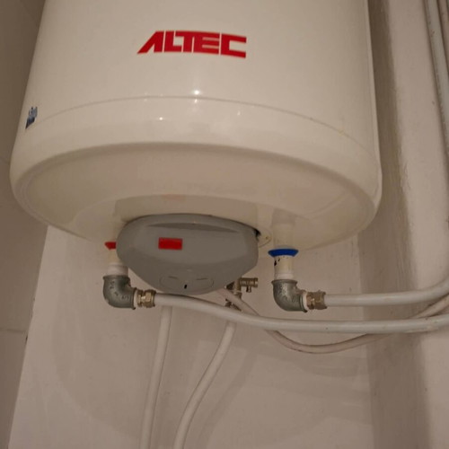 Altec electric boiler 100 liters like new