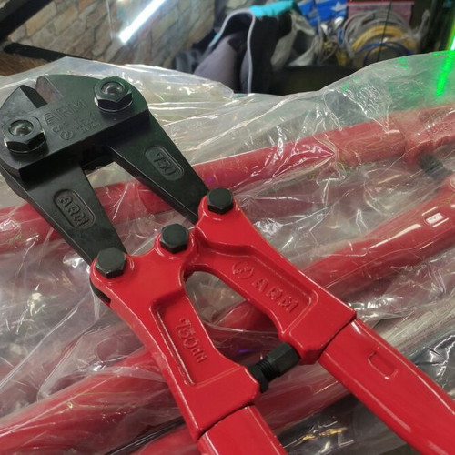 Arm 750mm Rebar Cutter new, made in Japan