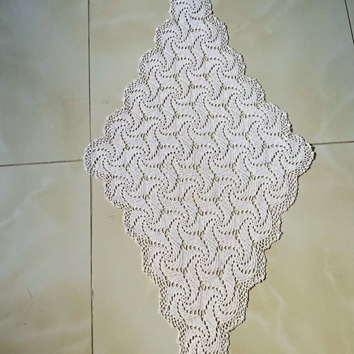 Handmade crocheted doily with cotton thread like new