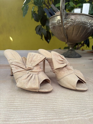 Charlotte Olympia γόβες με φιόγκο σαν καινούργιες, μέγεθος 38