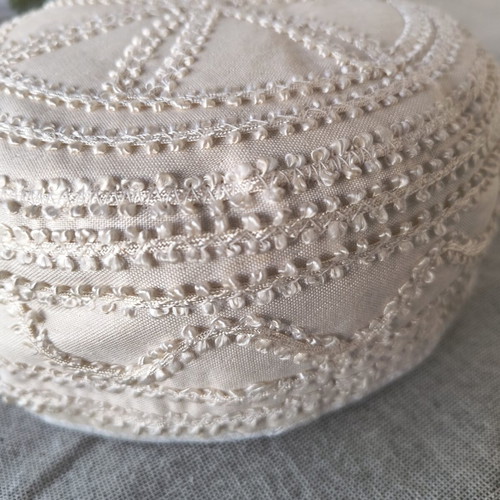 Muslim men's hat like new, white cotton with embroidery
