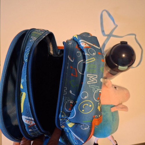Must Peppa Pig George school bag with plush toy and water bottle