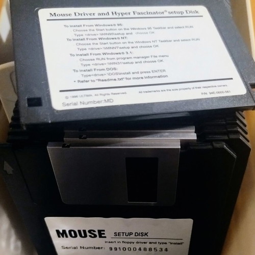 Pack of 2 cases with 43 floppy disks 3.5" vintage