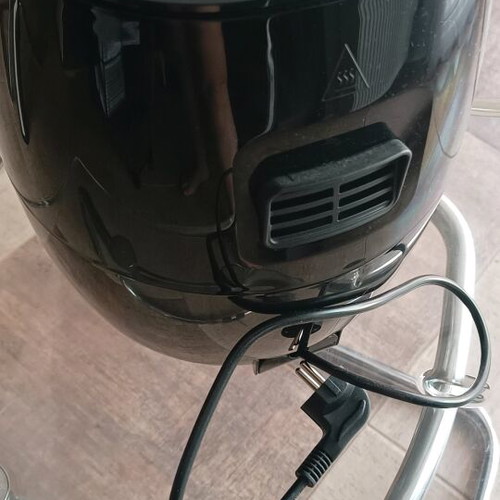 Air fryer like new, used once