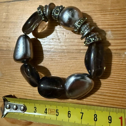 Women's bracelet used