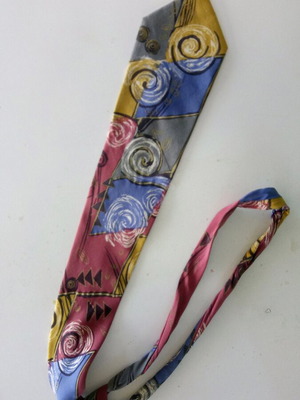 Vintage Italian silk tie like new, multicolored