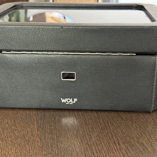 Wolf 1834 Watch and Jewelry Box like new, holds 10 watches or bracelets