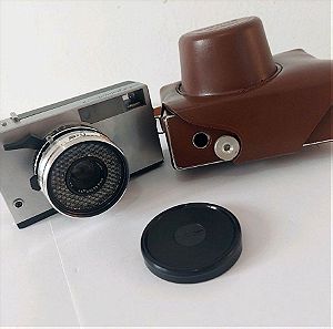 Φωτογραφική μηχανή κάμερα Zorki 10 με τη θήκη του
