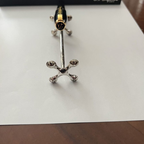 Du Pont fountain pen new with 14 kt gold nib