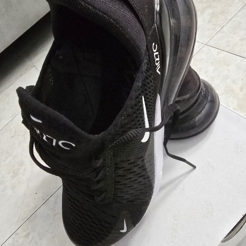 Nike Air Max 270 like new, size 40, black and white