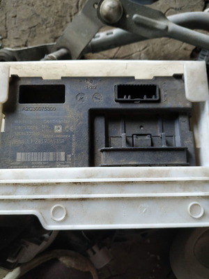 Reader and card for Renault Captur Start/Stop used, 285906535R