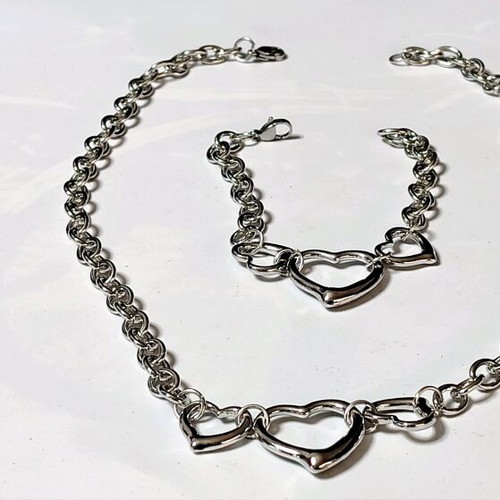 Theree Hearts Jewelry Set new, stainless steel pendant and bracelet