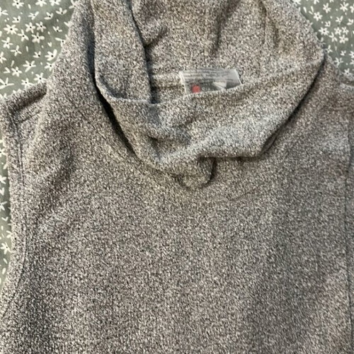 Gray sleeveless top with collar size S used, Street One
