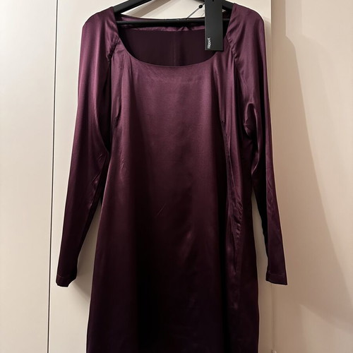Filippa K Silk Dress size L new with tags, wine burgundy