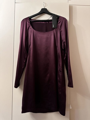 Filippa K Silk Dress size L new with tags, wine burgundy