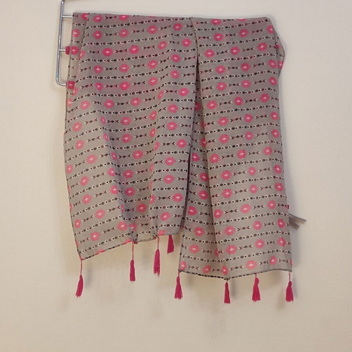 Orchestra Girls Lightweight Scarf Grey and Pink with Tassels like new
