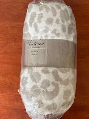 Victoria Collection Flannel Soft double blanket 220x240cm new