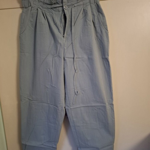 Pink Woman airy pants size L 40 12 like new, green