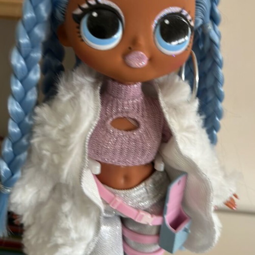 L.O.L. Surprise! O.M.G. Winter Disco Snowlicious doll like new